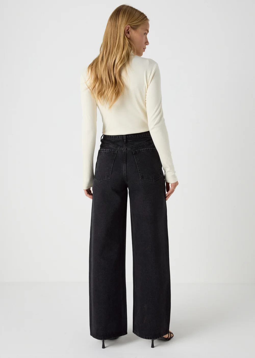 Papaya Petite Black Wide Leg Stud Jeans - 6 Image 2