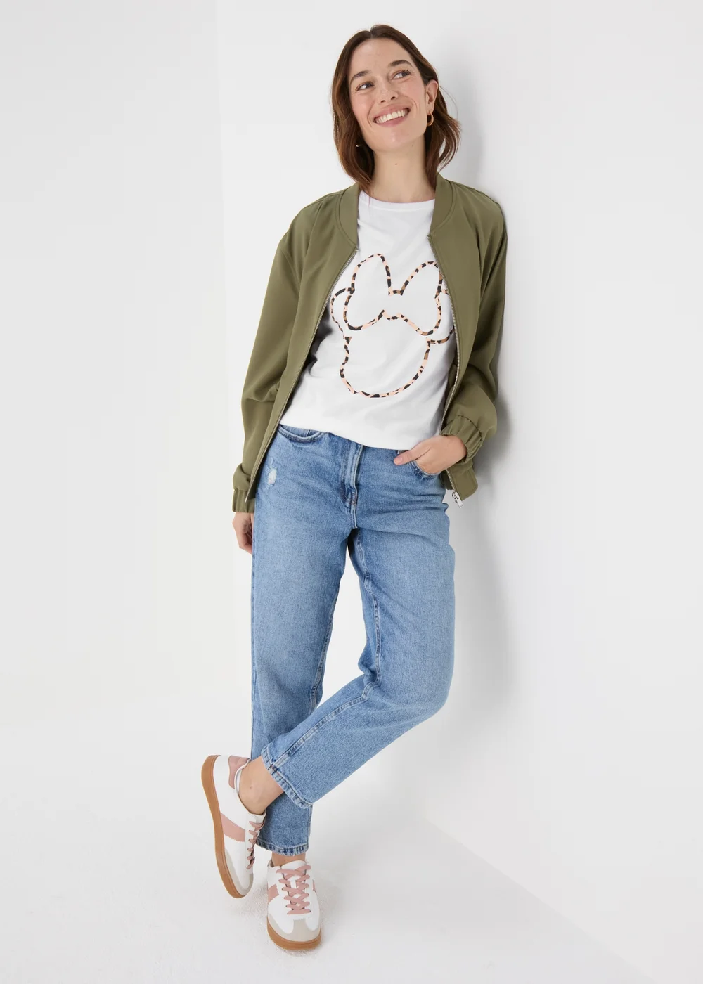 Disney White Minnie T-Shirt - Size 8 Image 4