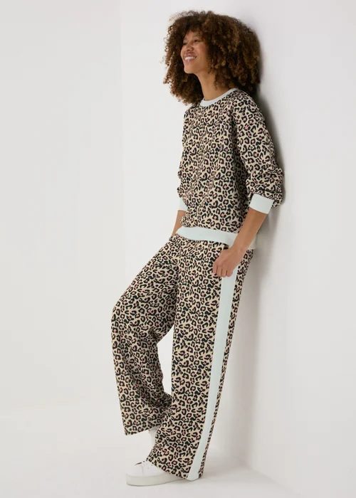 Brown Leopard Print Sweatshirt - S Image 4