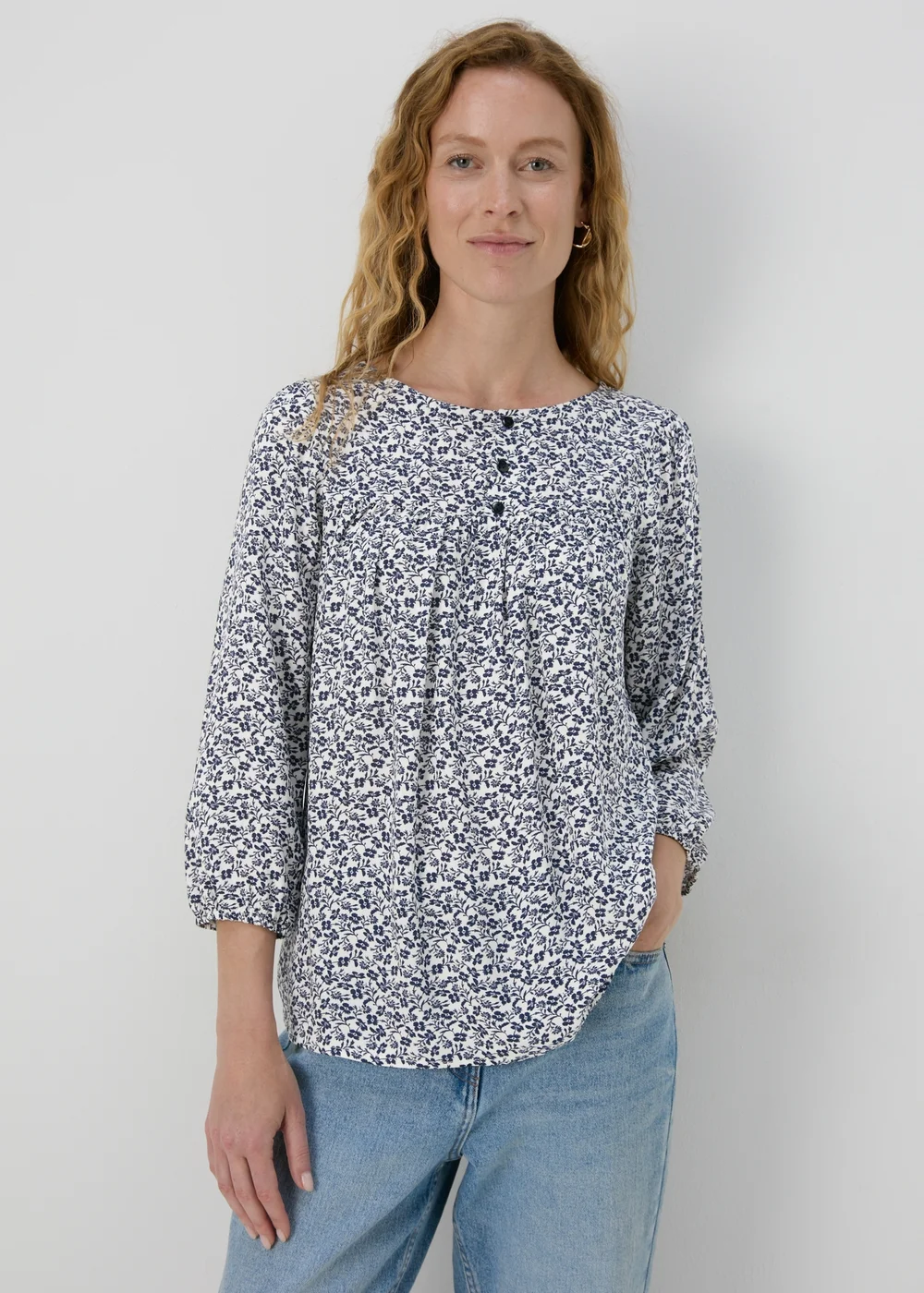 Cream Floral Button Detail Blouse - Size 8 Image 1