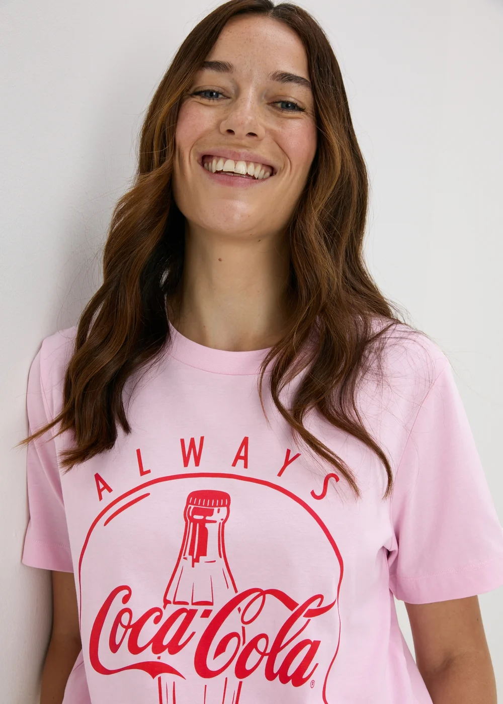 Pink Coca Cola T-Shirt - Size 8 Image 1