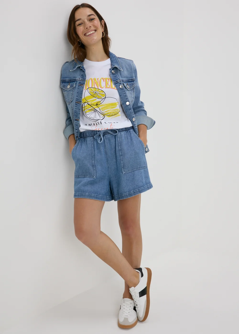 White Lemon Graphic T-Shirt - 8 Image 1