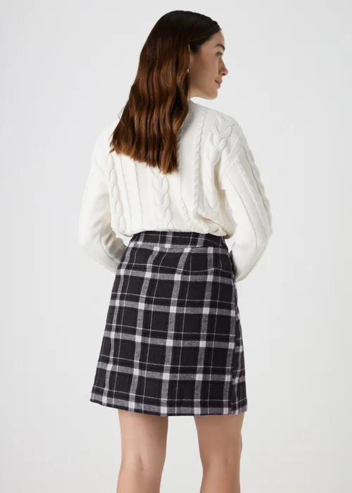 Black Check A Line Skirt - 8 Image 2