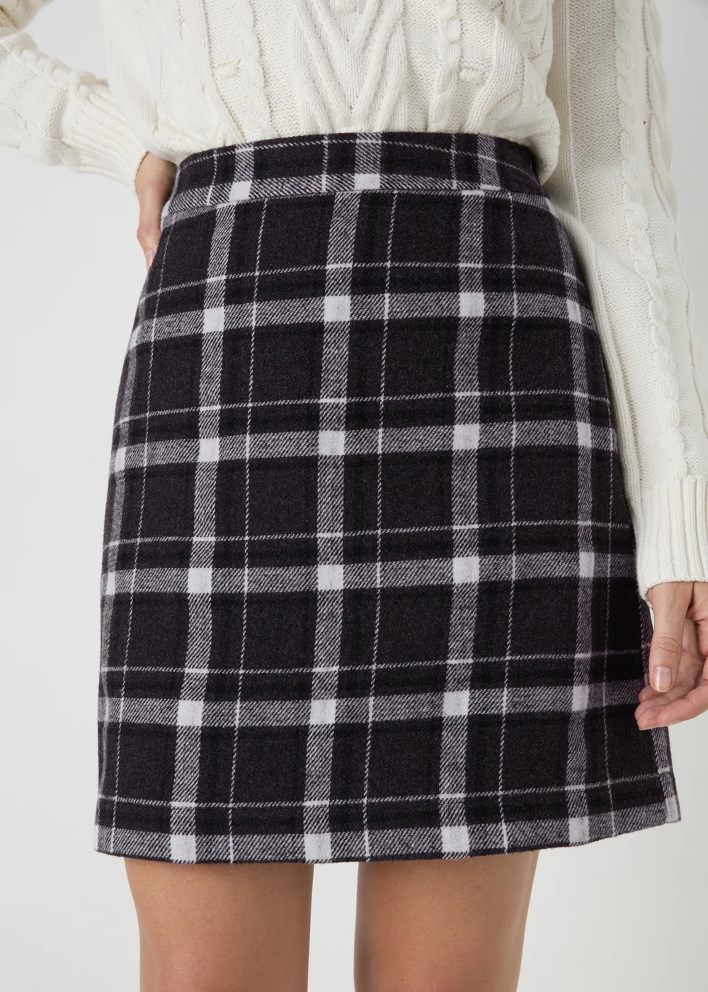 Black Check A Line Skirt - 8 Image 3