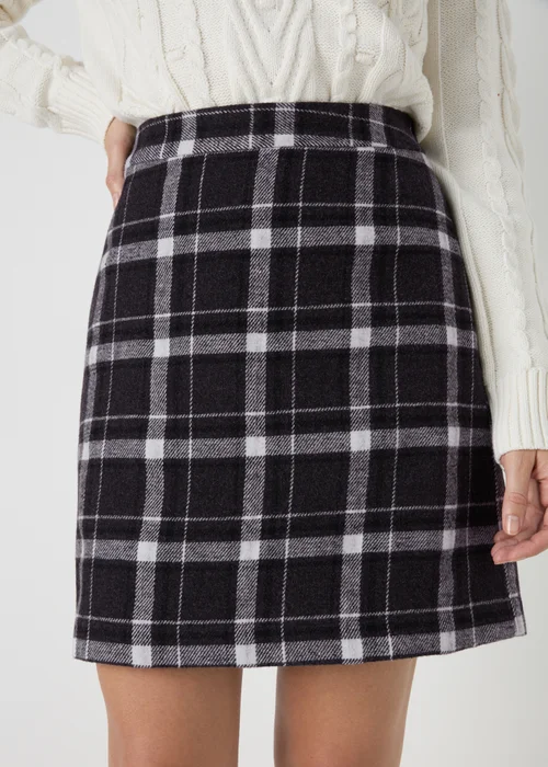 Black Check A Line Skirt - 8 Image 3