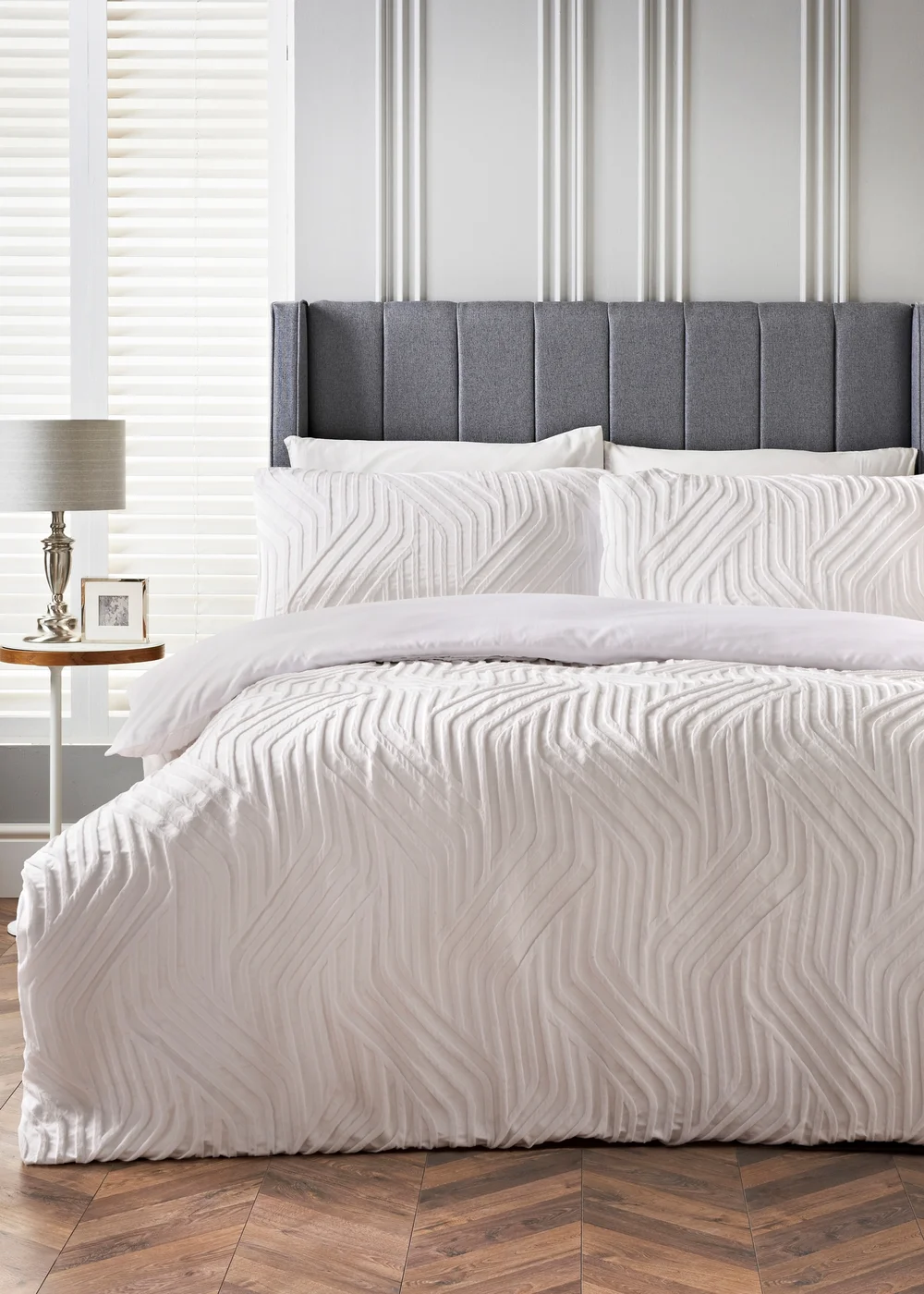 White Geometric Duvet Set - Double Image 1