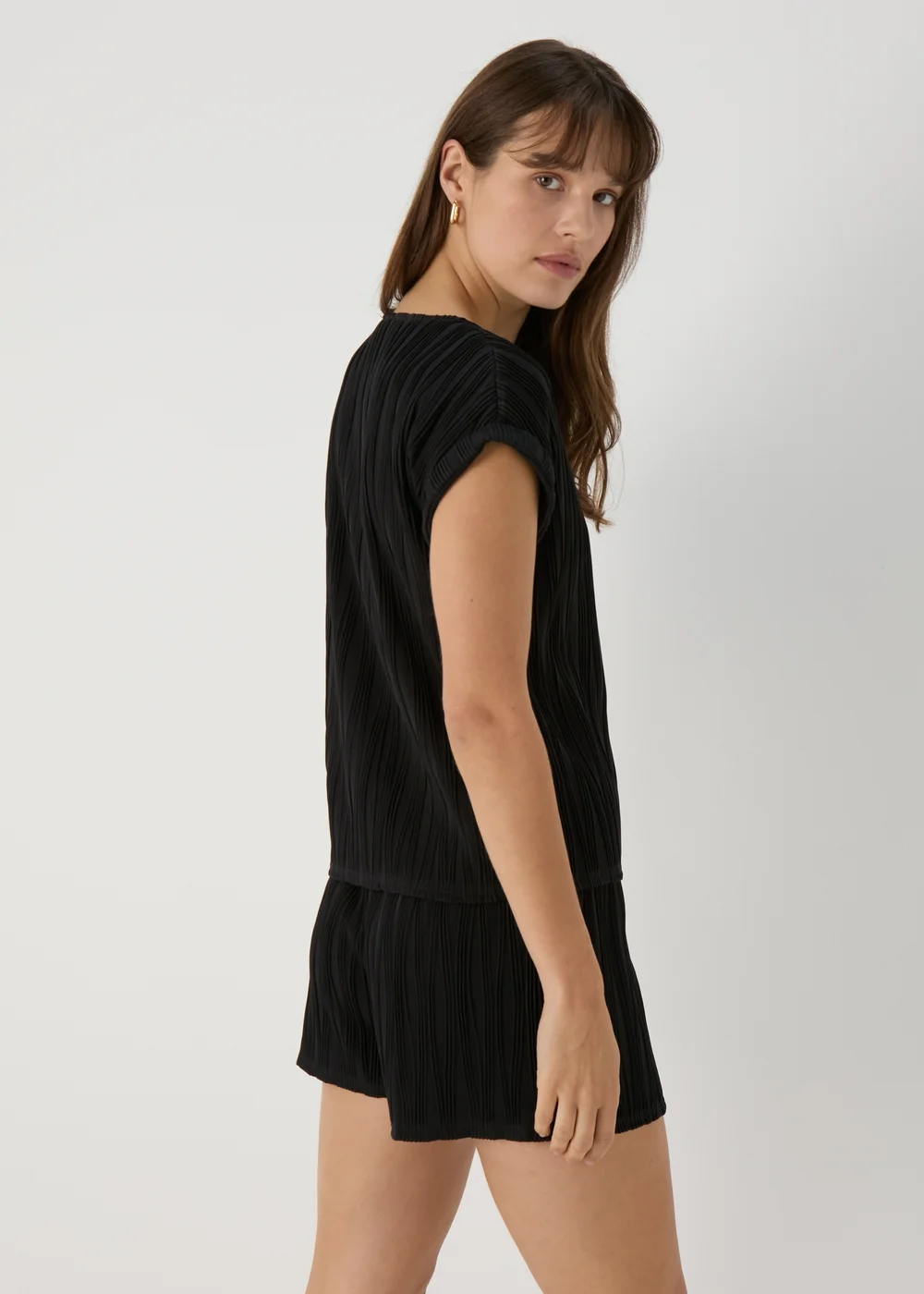 Black Textured Co Ord Shorts - 8 Image 2