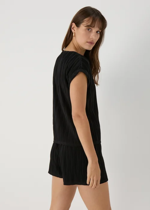 Black Textured Co Ord Shorts - 8 Image 2