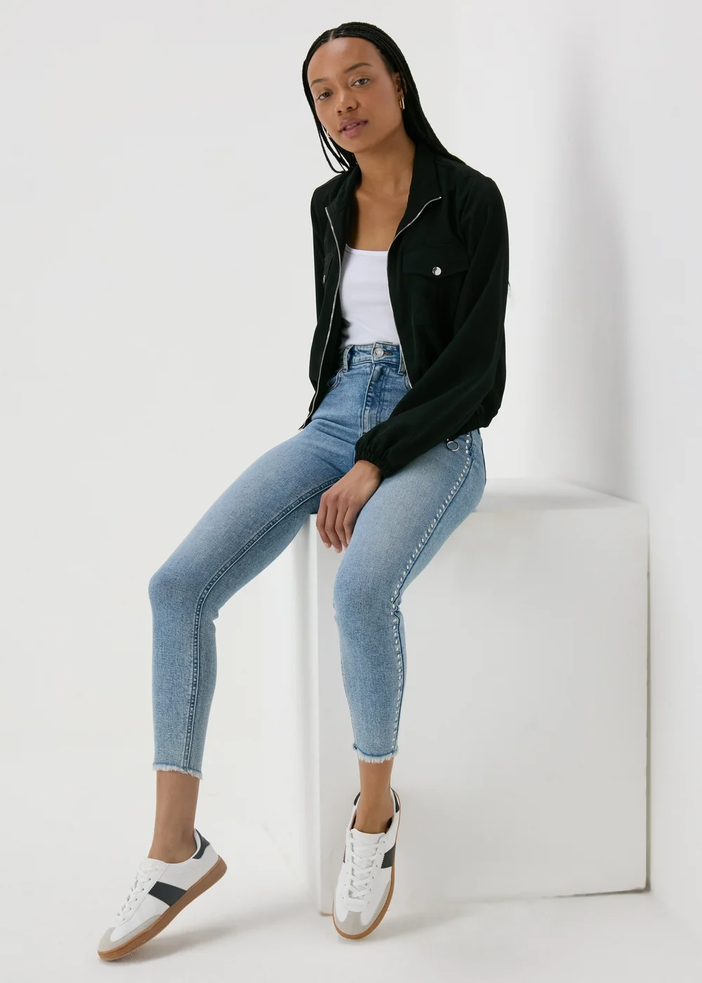 Black Lightweight Bomber Jacket - 8 Image 4