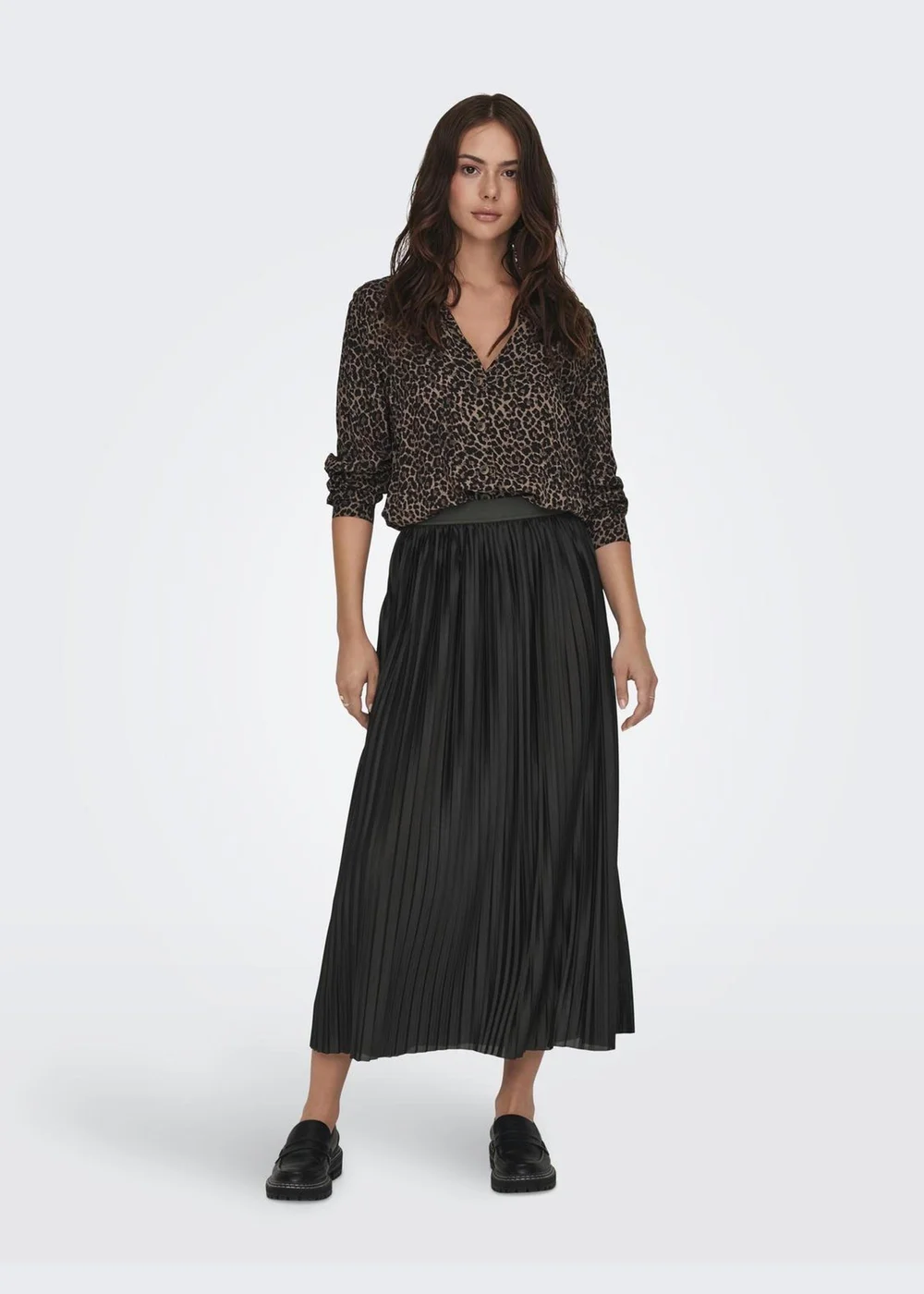 JDY Black Pleated Skirt - Size 8 Image 1