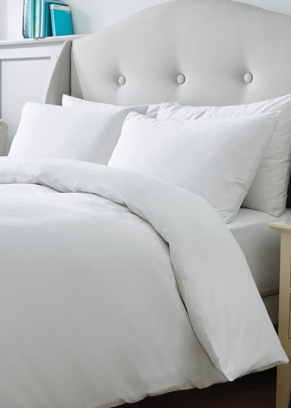 Silentnight White Cooling Duvet Set - King Image 2