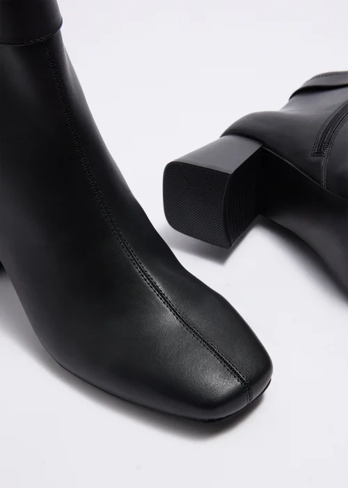 Black Wide Fit Buckle Block Heel Boots - Size 3 Image 2