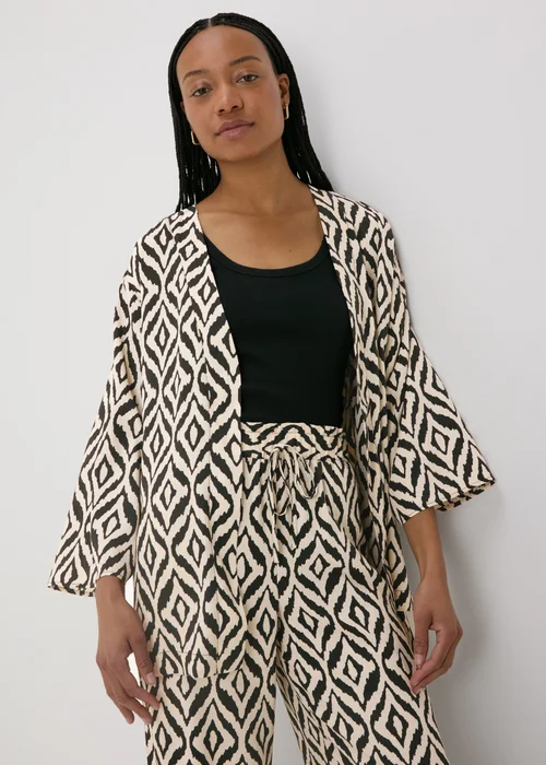 Monochrome Pattern Kimono - 8 Image 3