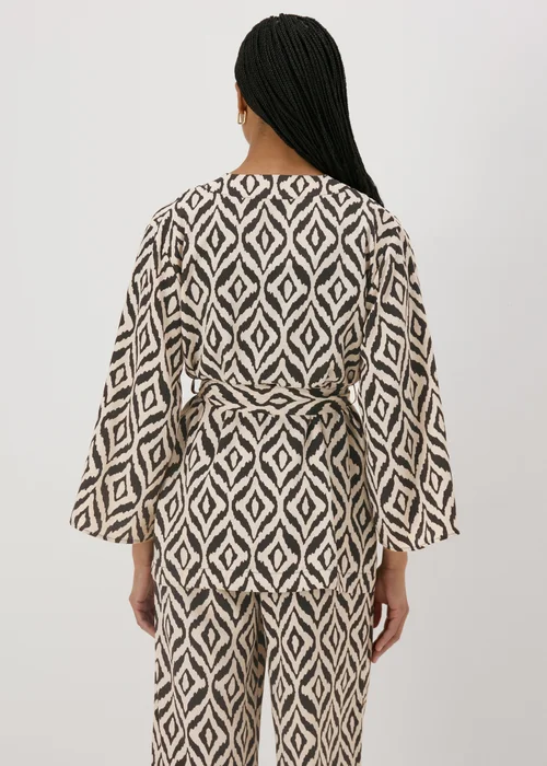 Monochrome Pattern Kimono - 8 Image 2