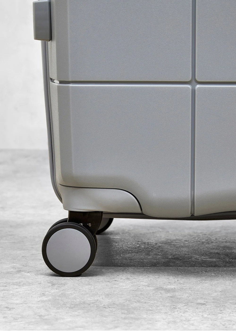 Rock Pixel Suitcase Grey - Small Image 3