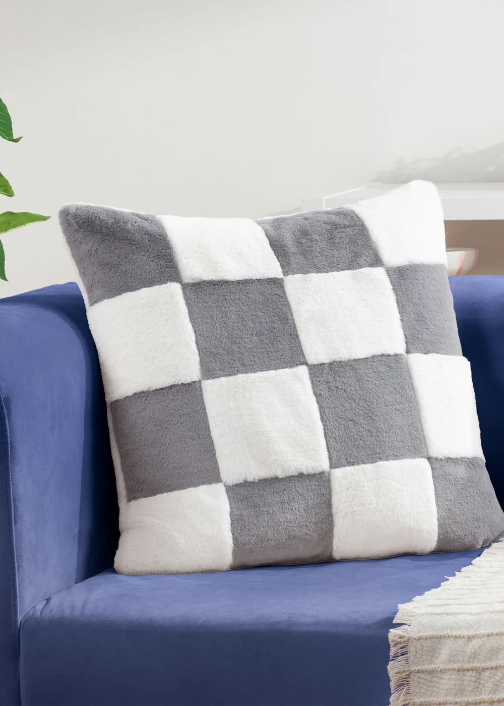 Heya Home Cozee Check Faux Fur Filled Cushion (50 x 50 x 8 cm) - One Size Image 1