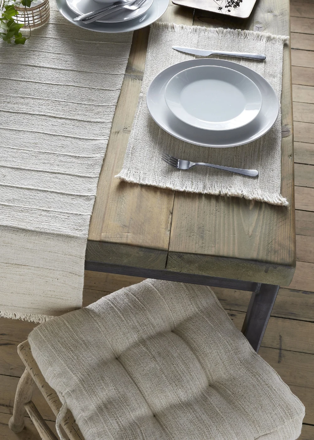 Pineapple Elephant Florin Cotton Blend Dining Seat Pad (40x40cm) - One Size Image 4