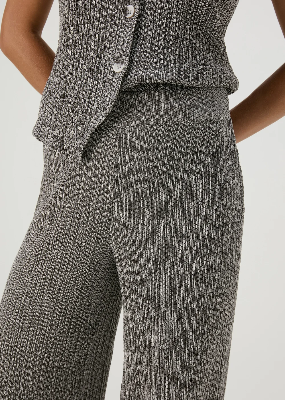 Grey Textured Wide Leg Trousers - 8 Image 3