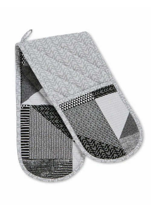 Catherine Lansfield Grey Larsson Geo Cotton Kitchen Double Oven Glove - One Size Image 1