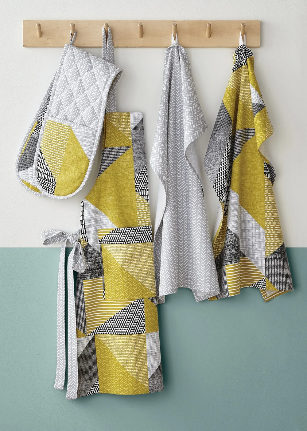 Catherine Lansfield Ochre Larsson Geo Cotton Kitchen Tea Towel Pair (50x75 cm) - One Size Image 3