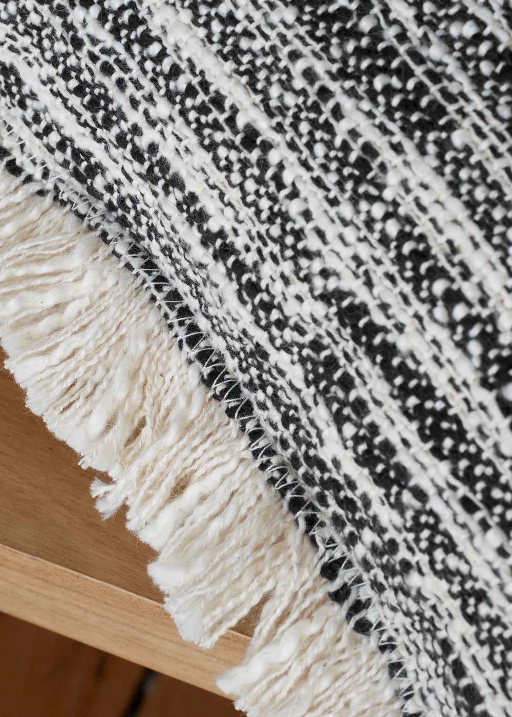 Pineapple Elephant Black Textured Frayed Edge Cotton Placemat Pair (30x46 cm) - One Size Image 5