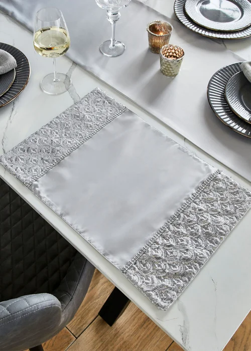 Catherine Lansfield Silver Deco Sequin Dining Place Mat 4 Pack (30x46 cm) - One Size Image 2