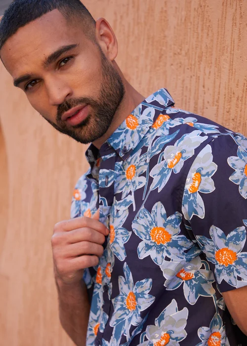 Threadbare Navy Cotton Tropical Print Short Sleeve Shirt - S Image 2