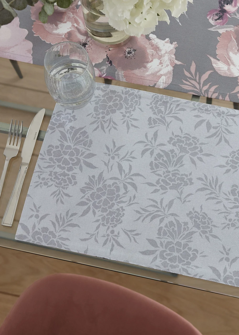 Catherine Lansfield Grey Floral Cotton Dining Placemat 4 Pack (30x46 cm) - One Size Image 3