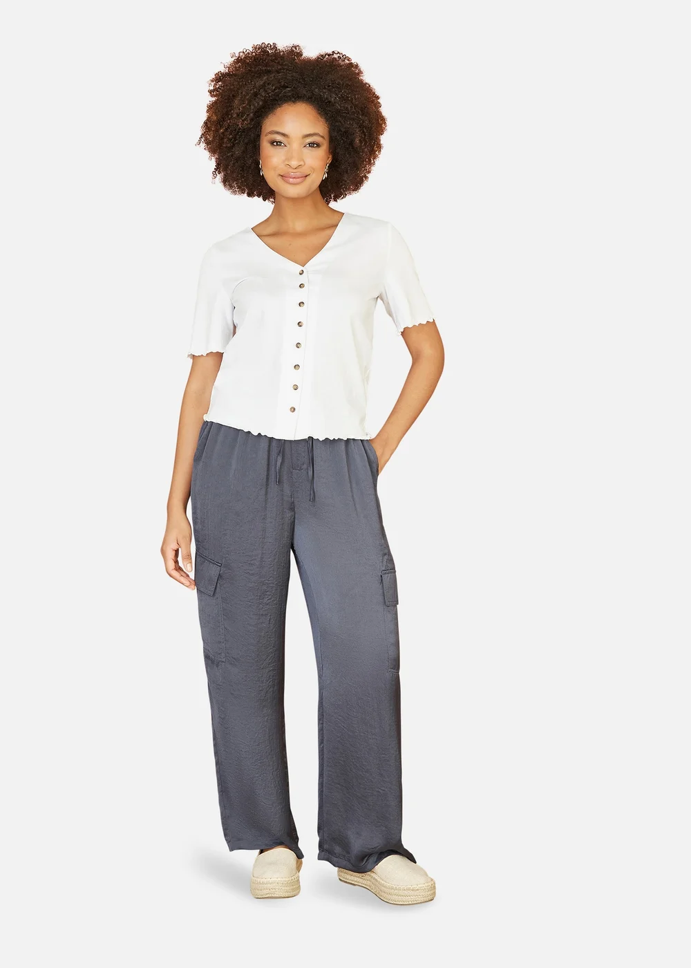 Yumi White Cotton Button Detail T-Shirt - 10 Image 2