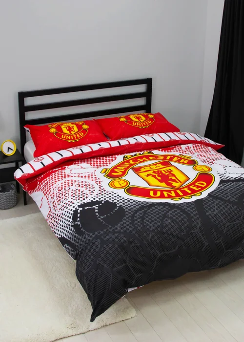 Manchester United FC Crest Double Panel Duvet - Double Image 1