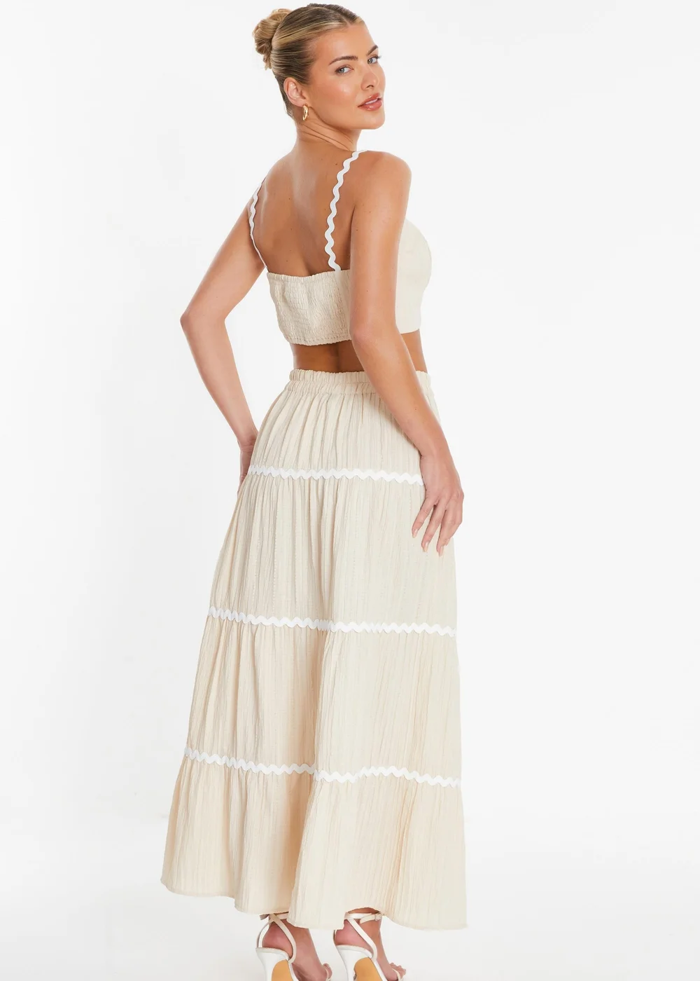 Quiz Stone Wavy Trim Maxi Skirt - Size 6 Image 2