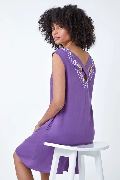 Roman Purple Cotton Blend Embroidered Pocket Shift Dress - 10 Image 3