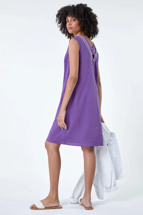 Roman Purple Cotton Blend Embroidered Pocket Shift Dress - 10 Image 4