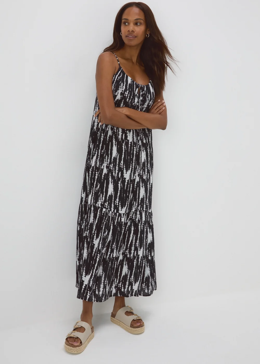 Black Printed Tiered Cami Dress - 8 Image 4