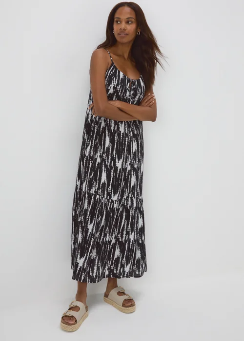 Black Printed Tiered Cami Dress - 8 Image 4