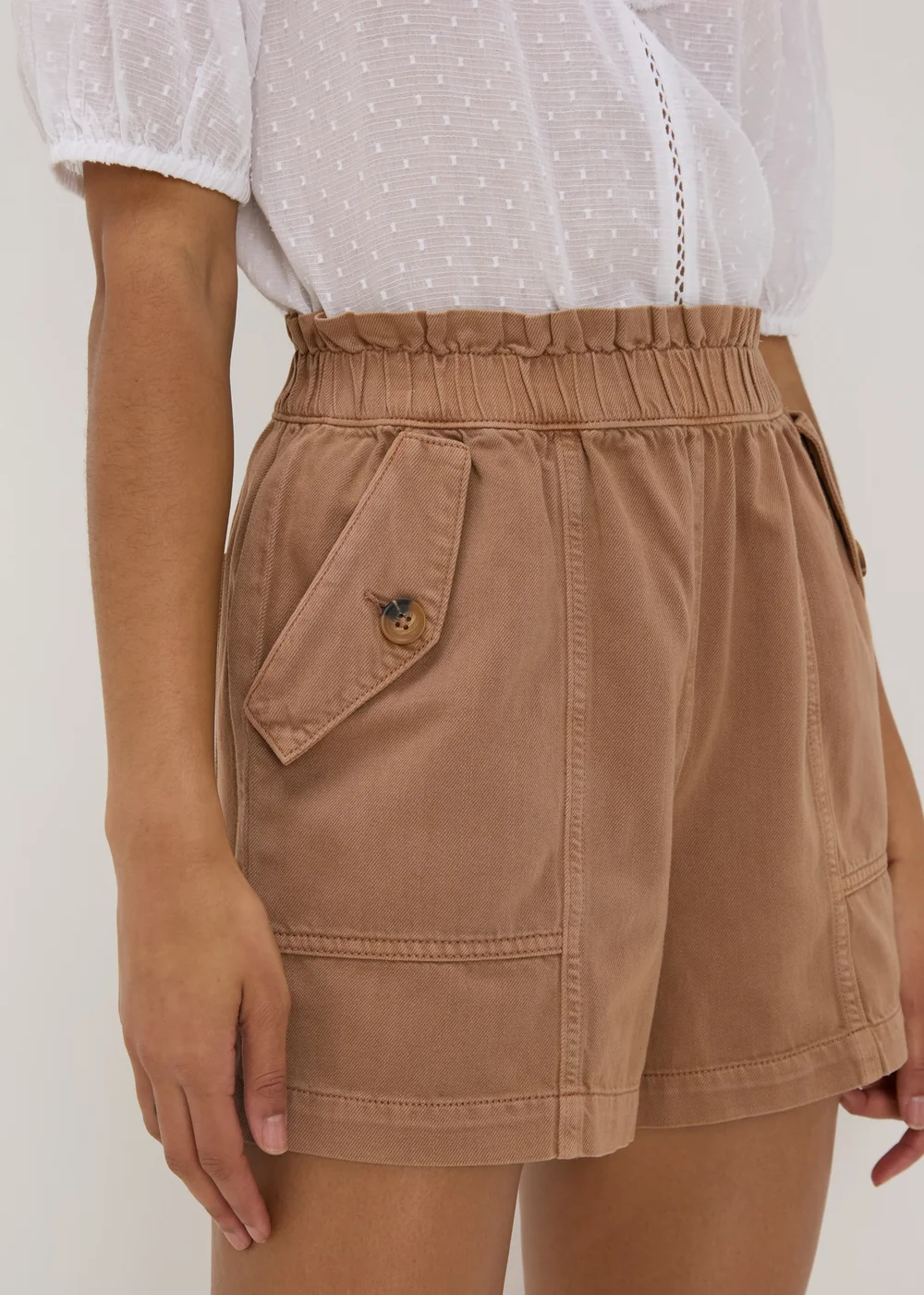 Brown Paperbag Shorts - 8 Image 3