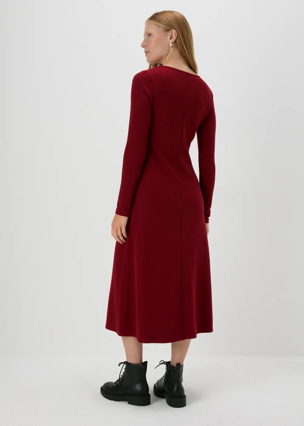 Burgundy Ribbed Scoop Neck Midi Dress - 8 Image 2