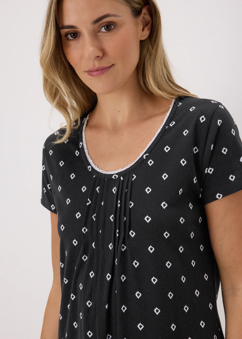 Black Abstract Print Nightie - Extra small Image 3