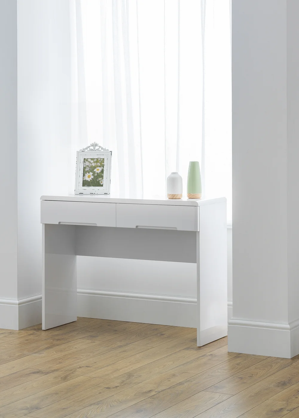Julian Bowen White Manhattan Dressing Table With 2 Drawers (77 x 100 x 35cm) - One Size Image 1