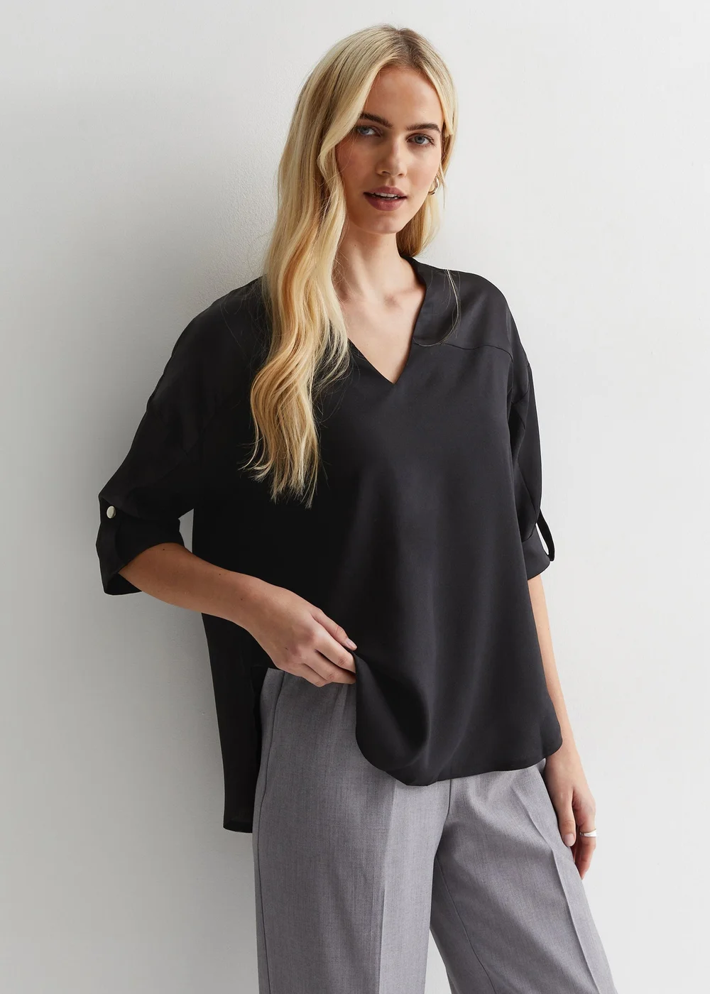 Gini London Black V Neckline Button Up Oversized Top - Small/Medium Image 4