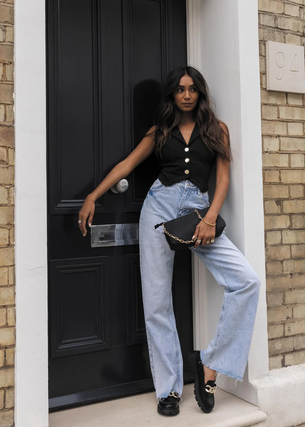 Quiz Black Buttoned Waistcoat - 6 Image 3