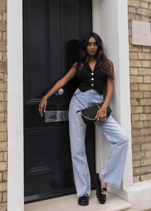 Quiz Black Buttoned Waistcoat - 6 Image 3