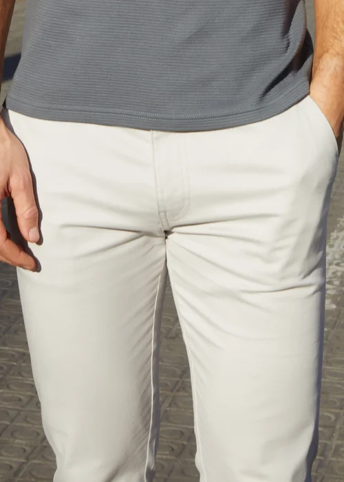Threadbare White Cotton Regular Fit Chino Trousers with Stretch - 30 waist 32 leg Image 4