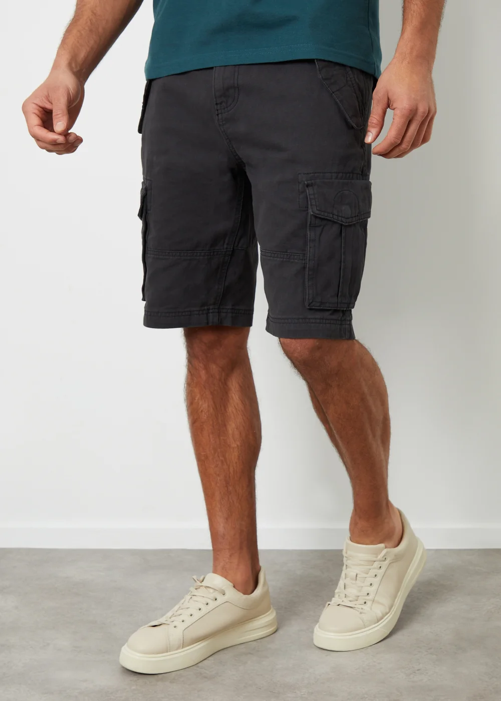 Threadbare Black Cotton Twill Utility Cargo Shorts - 30 W Image 1