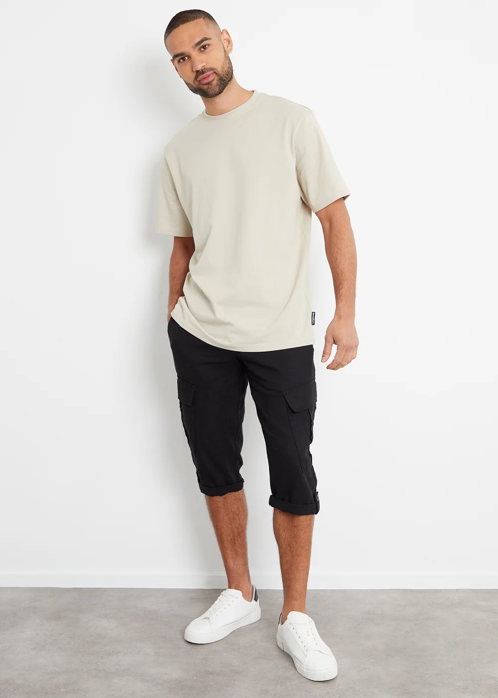 Threadbare Black Linen Blend 3/4 Length Cargo Trousers - S Image 4