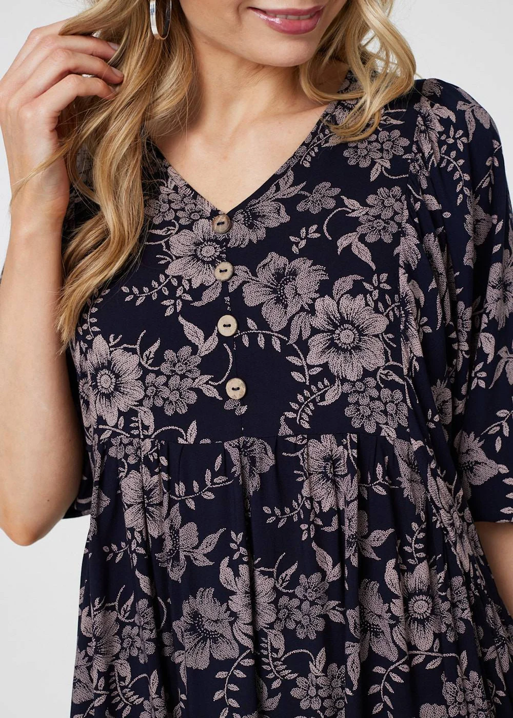 Izabel London Navy Printed 3/4 Sleeve Shirred Midi Dress - 8 Image 3