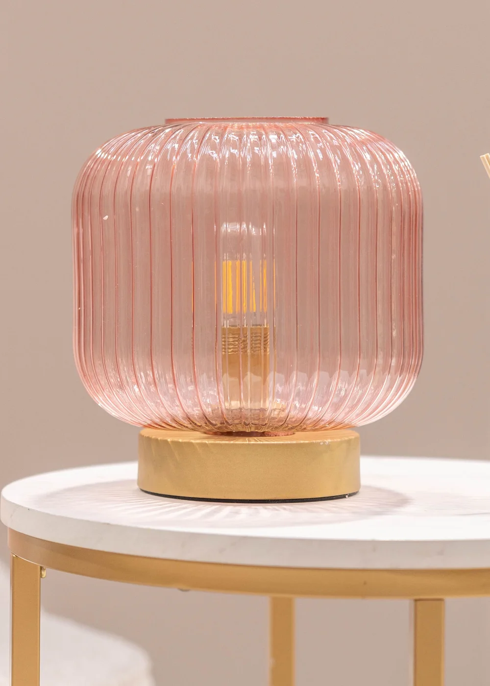 ValueLights Monroe Pink Glass Battery Operated Table Lamp (21.5cm x 20cm x 20cm) - One Size Image 1