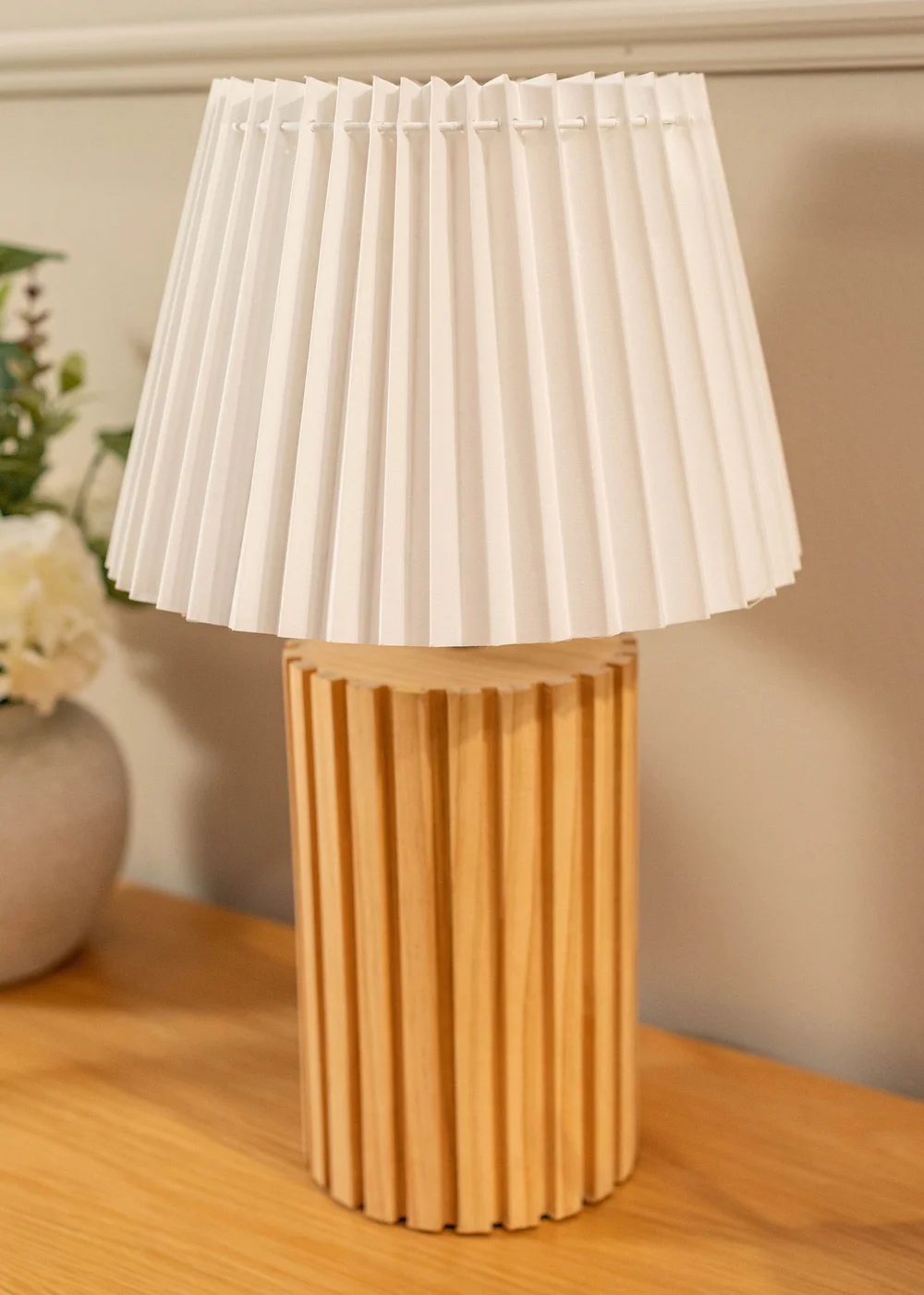 ValueLights Natural Brooke Wooden Table Lamp (43cm x 28cm x 28cm) - One Size Image 4