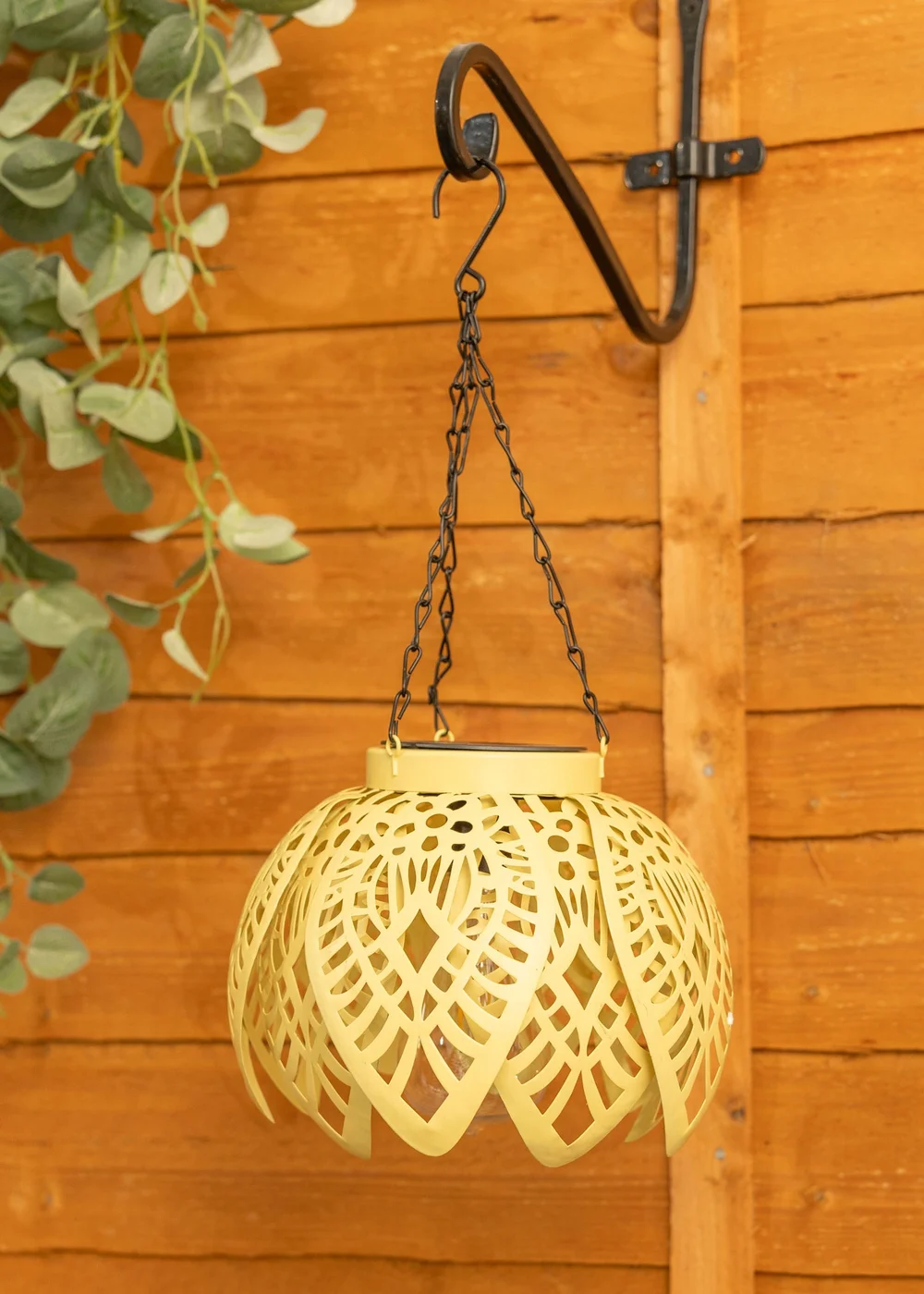 ValueLights Yellow Artichoke Hanging Solar Light (41cm x 20cm x 20cm) - One Size Image 1