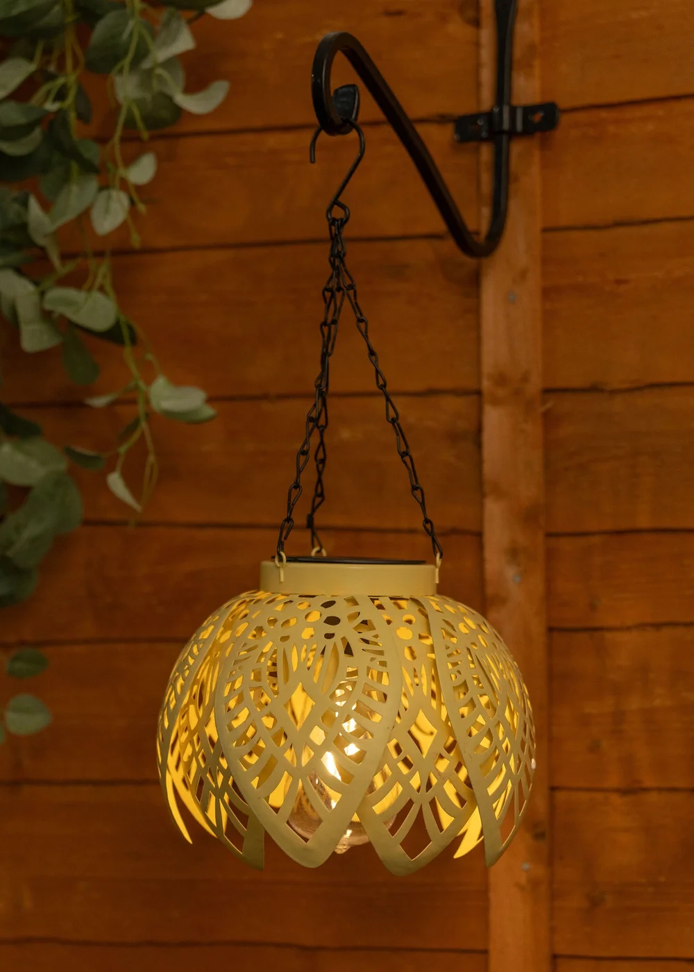 ValueLights Yellow Artichoke Hanging Solar Light (41cm x 20cm x 20cm) - One Size Image 4